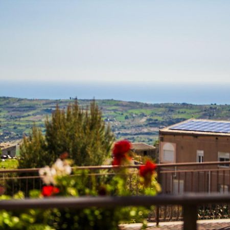 Casa Vacanza Raggio Di Sole Agrigento Exterior photo