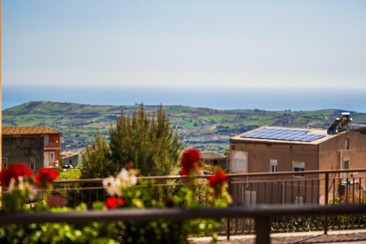 Casa Vacanza Raggio Di Sole Agrigento Exterior photo